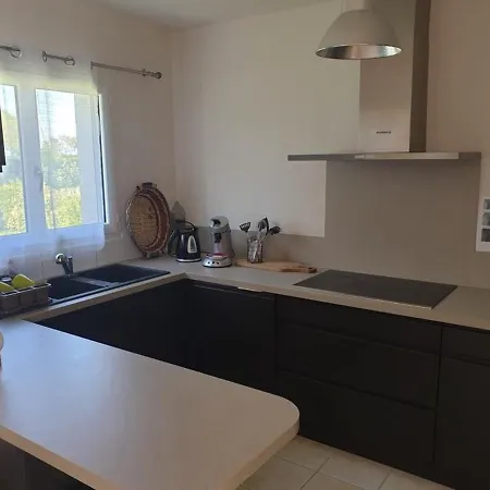 Maison Spacieuse Avec Jardin, A 5 Km De La Plage, Wifi Et Confort - Fr-1-336-50 Vakantiehuis *
