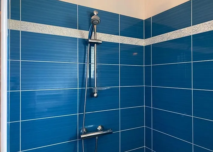 Hébergement de vacances Maison Spacieuse Avec Jardin, à 5 Km De La Plage, Wifi Et Confort - Fr-1-336-50 *